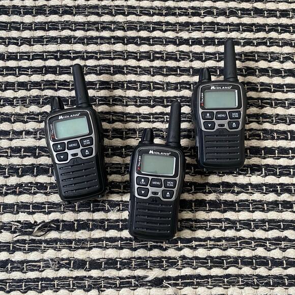 🌿Midland X-TALKER 3 Pieces Two Way Radios - Picture 1 of 3